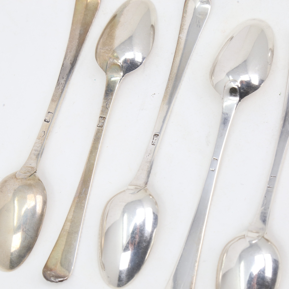 A set of 6 Georgian silver bead-edge teaspoons, indistinct hallmarks, length 13cm, 3.3oz total (6) - Image 3 of 5