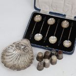 Various silver, including thimbles, shell butter dish and coffee bean spoons, 2.2oz weighable Lot