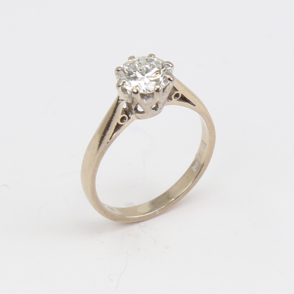 An 18ct gold 1.05ct solitaire diamond ring, modern round brilliant-cut diamond within plain 8-claw - Image 3 of 5