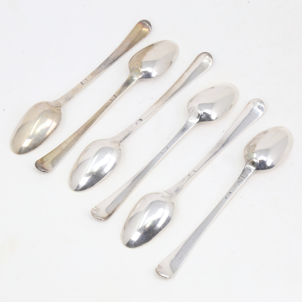 A set of 6 Georgian silver bead-edge teaspoons, indistinct hallmarks, length 13cm, 3.3oz total (6) - Image 2 of 5