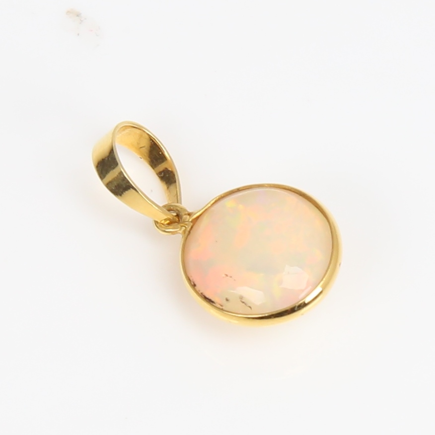 A modern handmade unmarked gold Ethiopian opal pendant, set with round cabochon opal, settings - Image 4 of 5