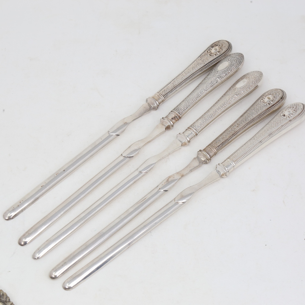 A set of 5 Antique silver plated marrow scoops, and a silver plated arrow meat skewer, length - Image 4 of 5