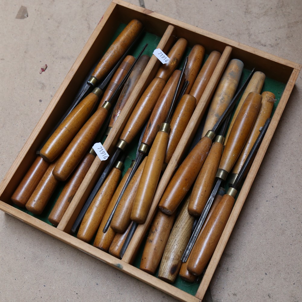 A tray of carpenter's chisels etc