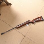 A BSA Supersport .22 calibre air rifle, break barrel action, serial no. DS61975, length 105cm