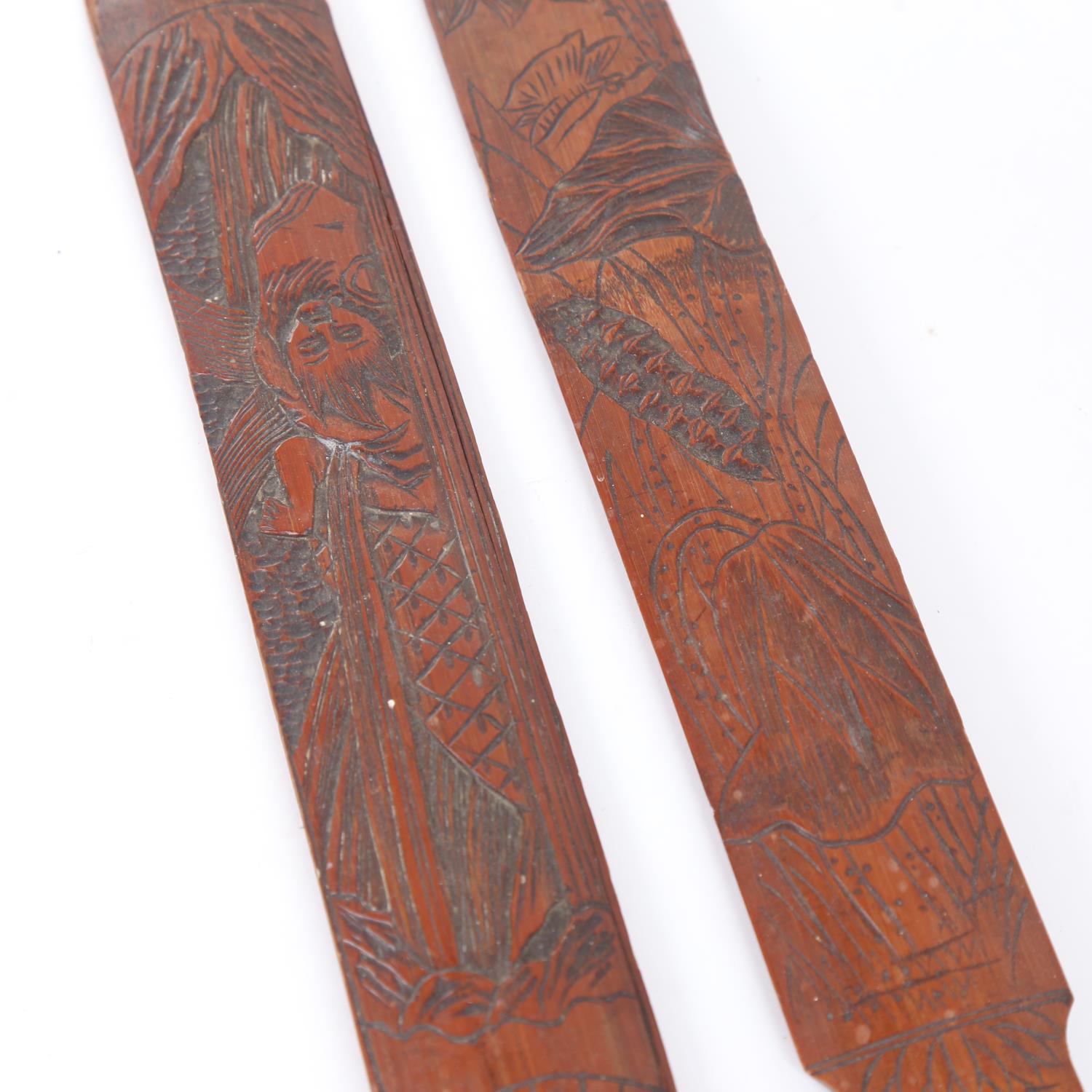 2 Chinese carved bamboo page turners, largest length 45cm - Image 2 of 2