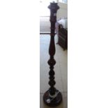 An Edwardian turned mahogany standard lamp (no fittings), H140cm