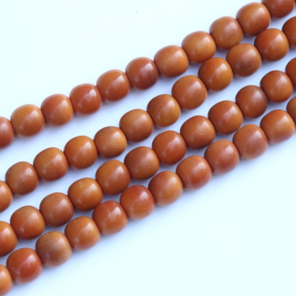 A string of honey coloured natural horn beads, possibly rhino horn - Image 10 of 20