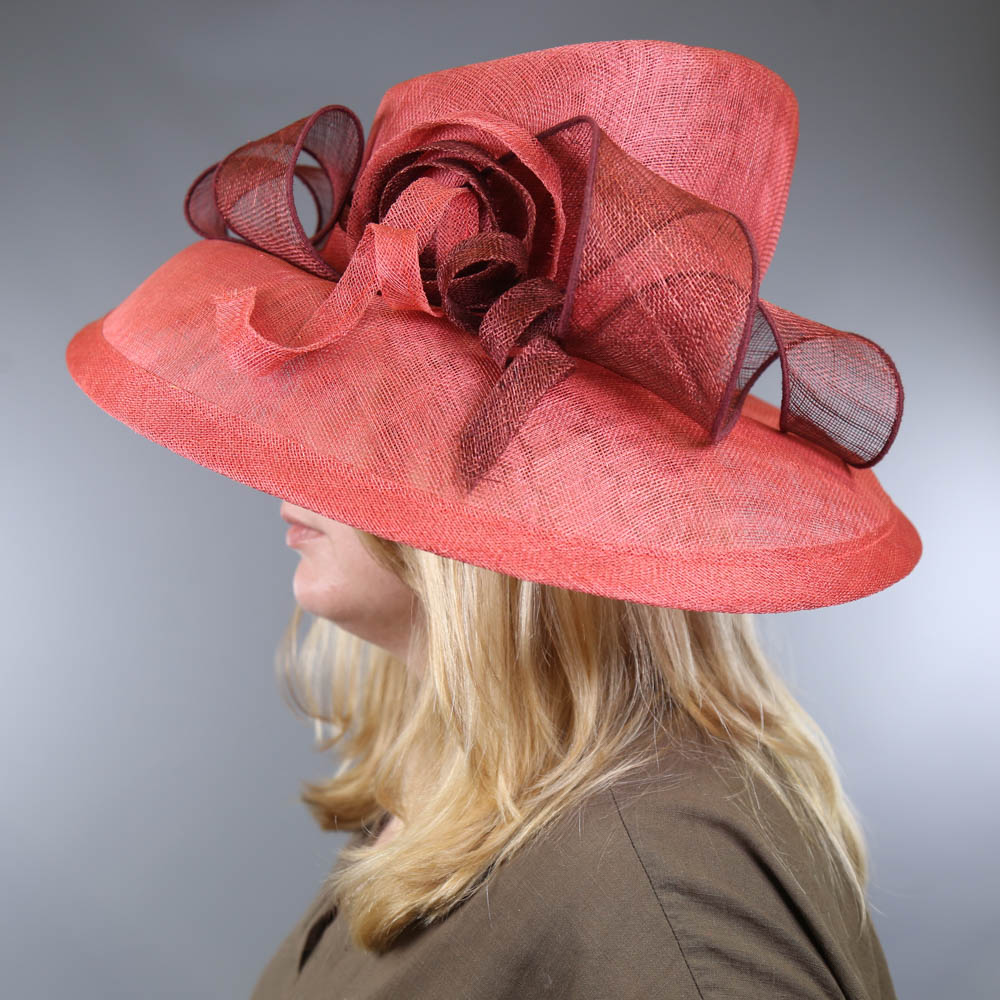 PETER BETTLEY LONDON - Coral pink and burgundy/brown occasion hat, with twirl detail, internal - Image 7 of 7