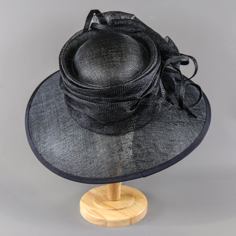 VICTORIA ANN - Dark navy blue occasion hat, with detail to the side, internal circumference 55cm, - Image 3 of 7