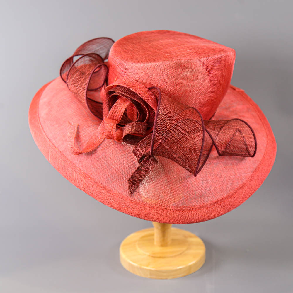 PETER BETTLEY LONDON - Coral pink and burgundy/brown occasion hat, with twirl detail, internal - Image 3 of 7