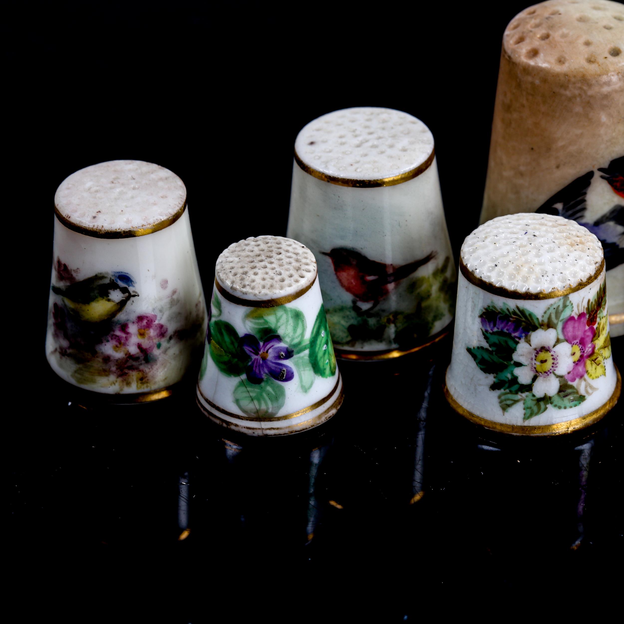 A group of 7 Worcester and Coalport China thimbles, largest height 3cm (7) - Image 3 of 3