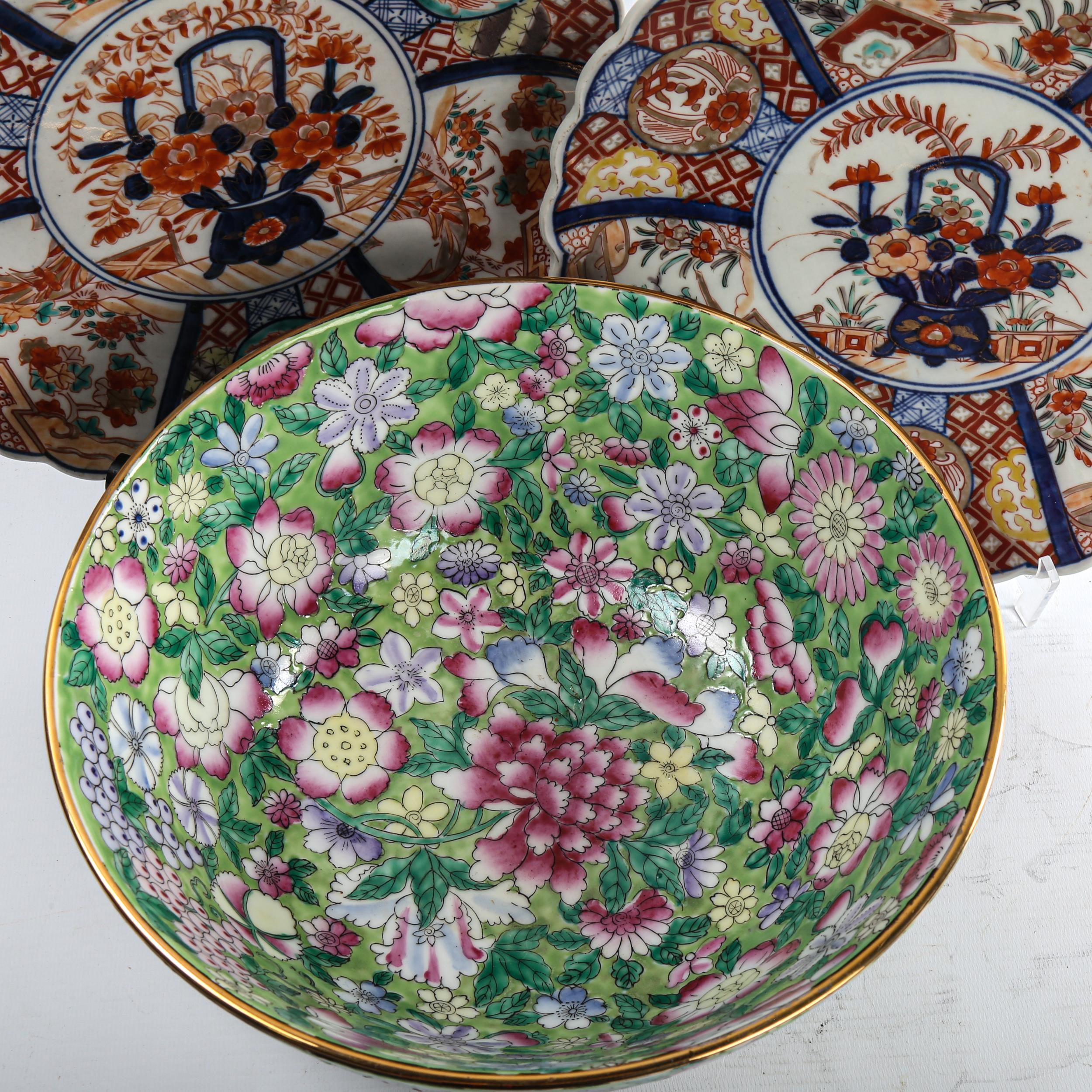 A pair of Chinese Imari pattern plates, diameter 25cm, and a Chinese porcelain bowl with enamel - Image 2 of 3