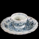 A Chinese blue and white porcelain bowl on stand, hand painted decoration, stand diameter 21cm, bowl