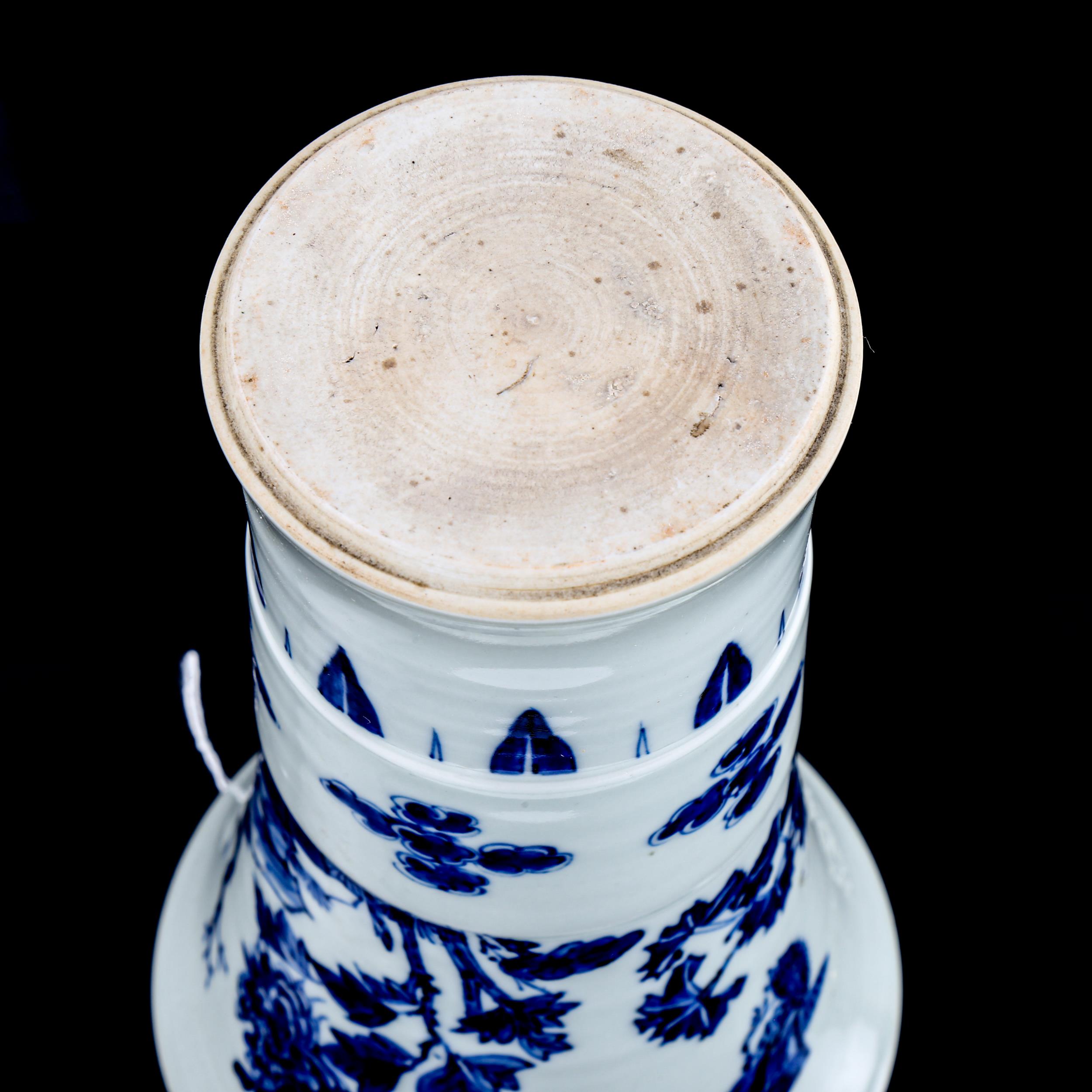A Chinese blue and white porcelain cylinder vase, hand painted decoration, height 20cm, rim diameter - Image 3 of 3