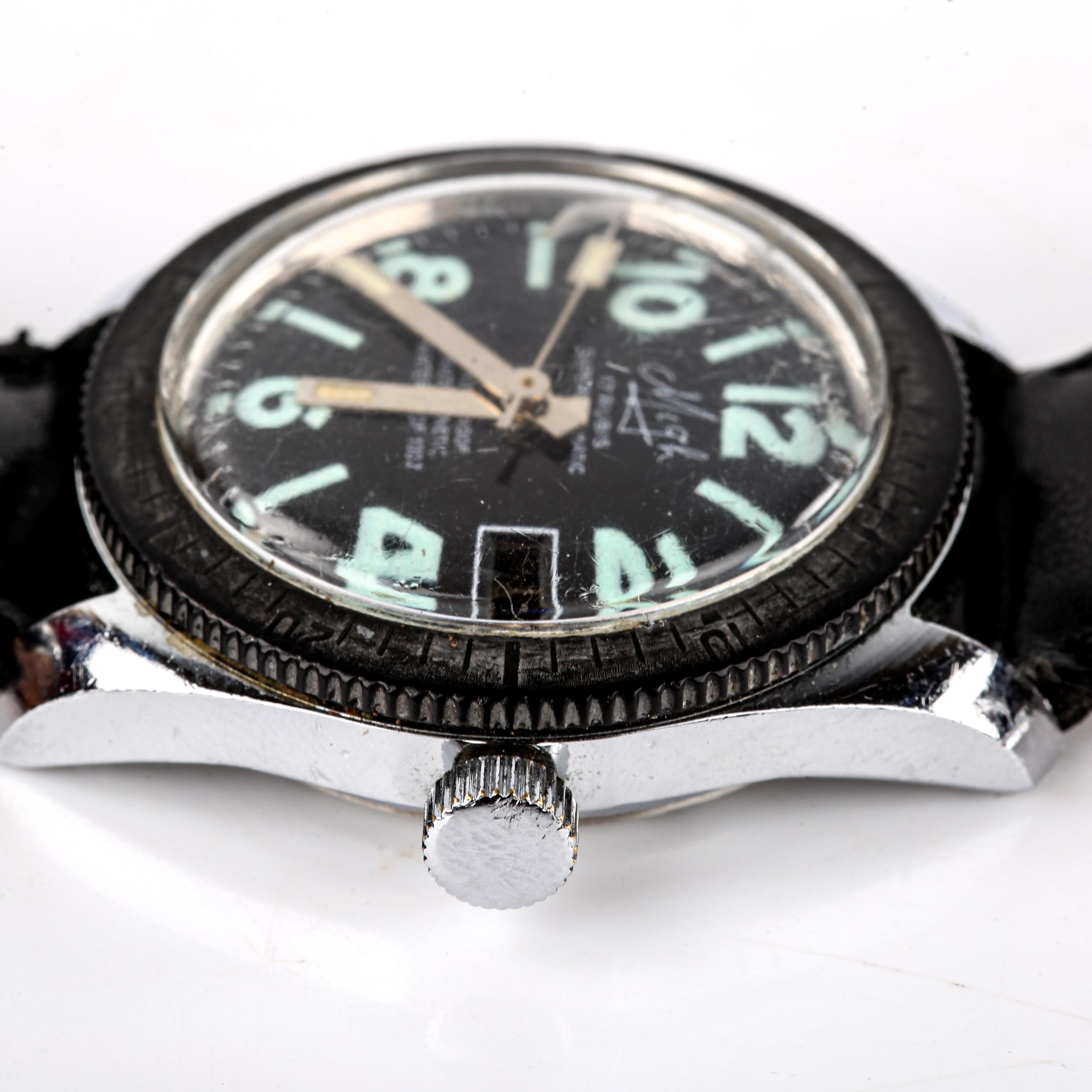 MIGH - a Vintage stainless steel Superdatomatic Diver's mechanical wristwatch, black dial with - Image 2 of 5