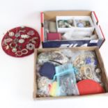 2 boxes of mixed costume jewellery, filigree brooches, stone set brooches, necklaces etc