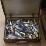 A large quantity of mixed plated flatware (boxful)