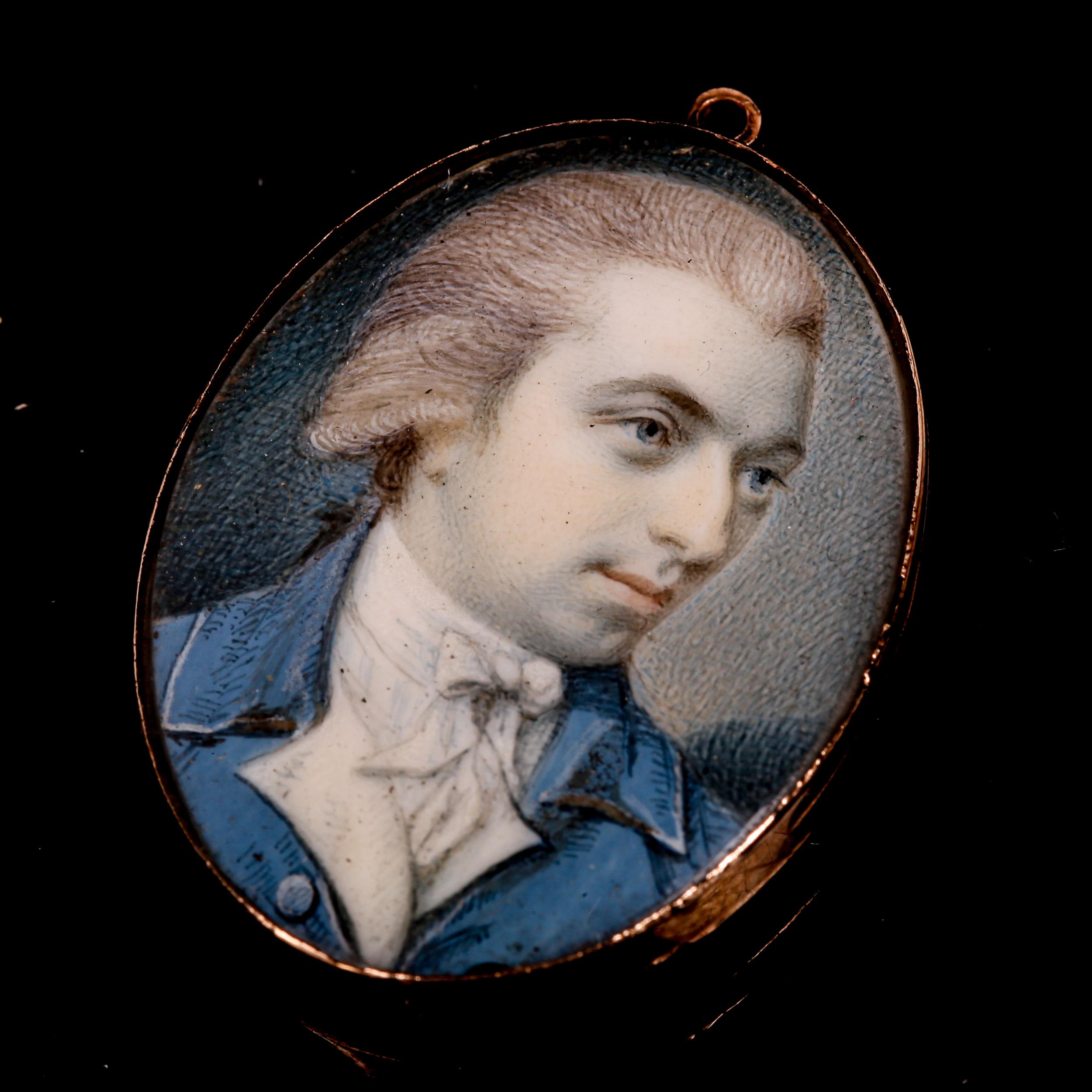 Attributed to Andrew Plimer (1763 - 1837), miniature painted portrait on ivory of a gentleman - Image 2 of 3