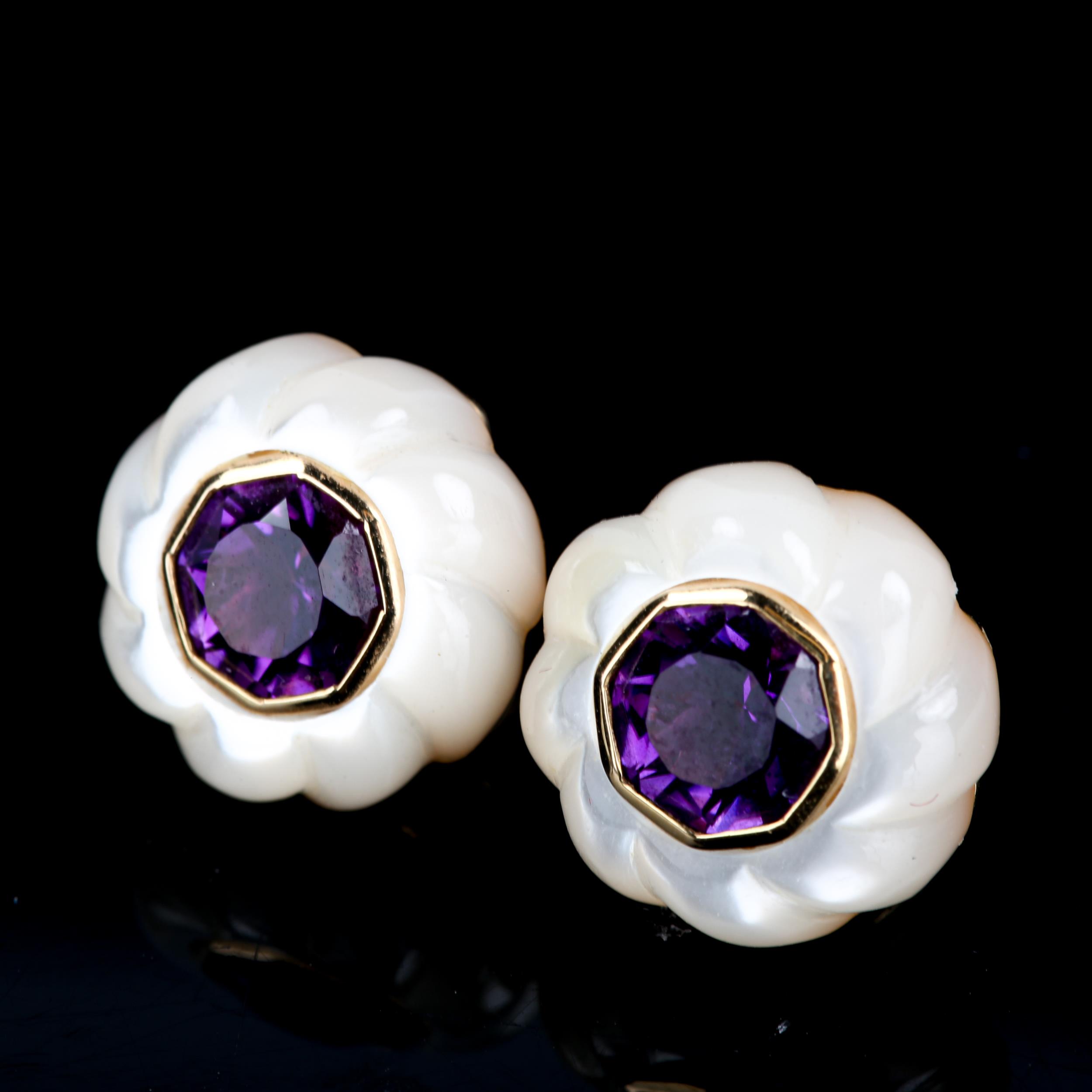 A pair of 14ct gold mother of pearl and amethyst earrings, earring diameter 12.6mm, 5.5g No damage - Image 3 of 4