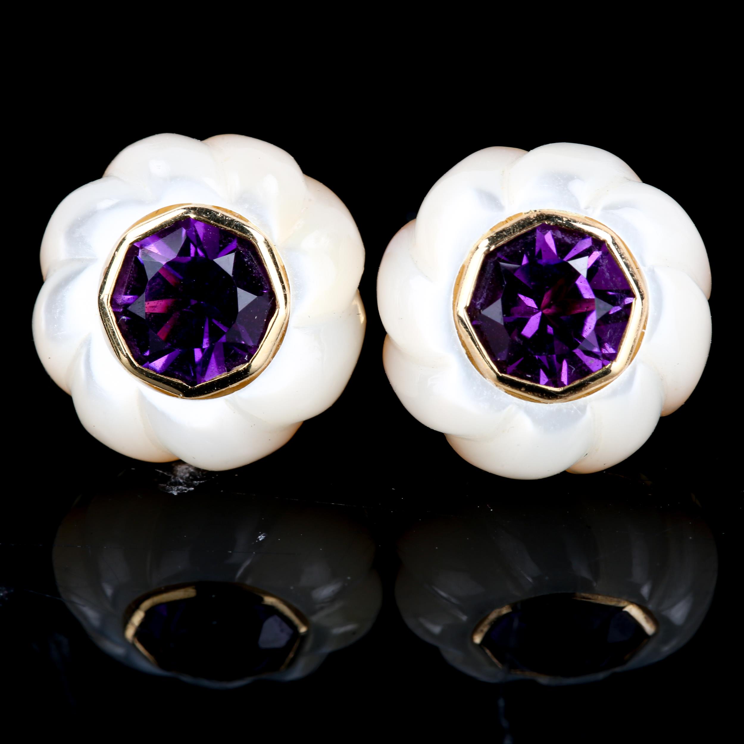 A pair of 14ct gold mother of pearl and amethyst earrings, earring diameter 12.6mm, 5.5g No damage