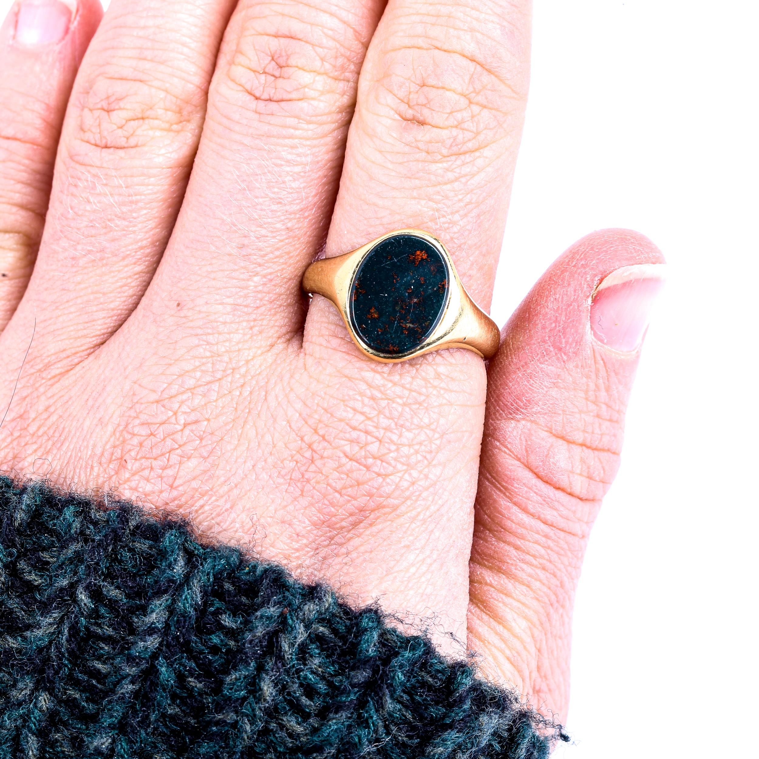 An early 20th century 18ct gold bloodstone signet ring, by Henry Griffith & Sons Ltd, hallmarks - Image 4 of 4