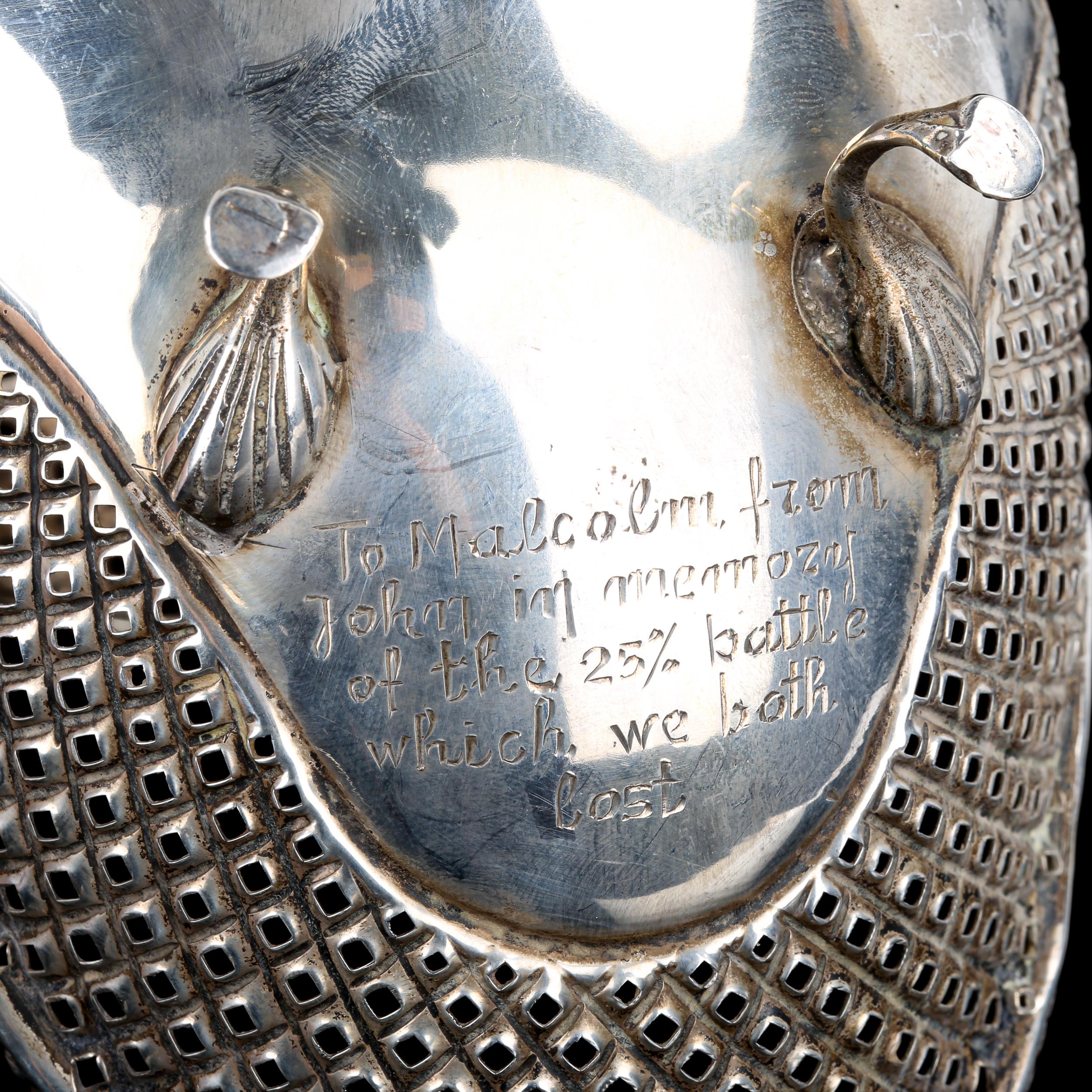 An Eastern silver bon bon basket, pierced lattice and foliate decoration, marked 900, length 19.5cm, - Image 3 of 4