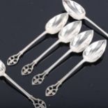 A set of 6 George V silver grapefruit spoons, with pierced fleur de lis terminals, by C T