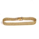 A late 20th century 9ct gold flat mixed link chain bracelet, bracelet length 18cm, 13g No damage, no