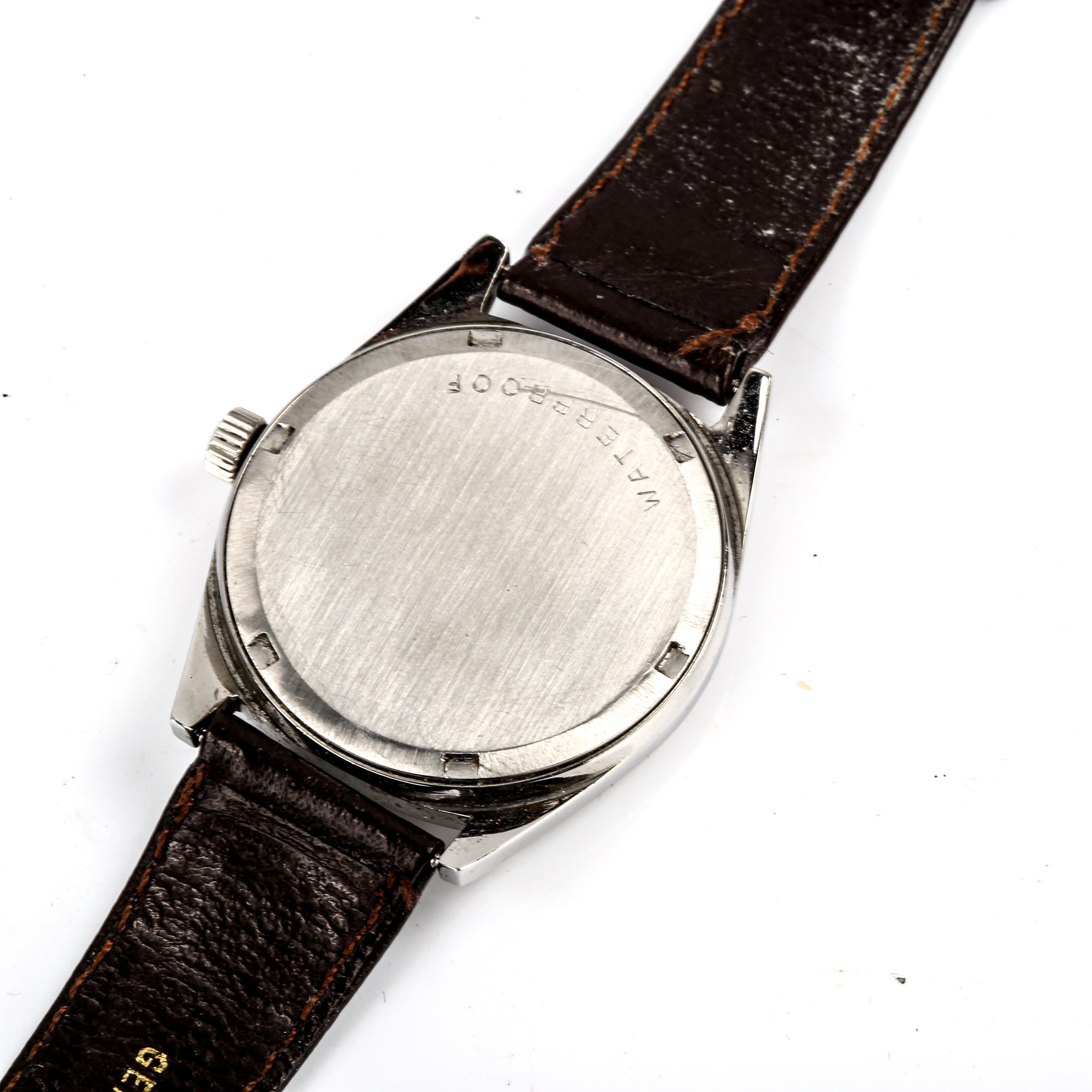 OMEGA - a Vintage stainless steel Geneve mechanical wristwatch, ref. 135.041, circa 1969, silvere - Image 4 of 5