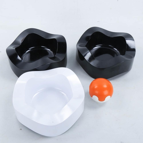 WALTER ZEISCHEGG for Helit, 3 moulded plastic stacking ashtrays and a pen holder circa 1967, stamped - Image 2 of 4