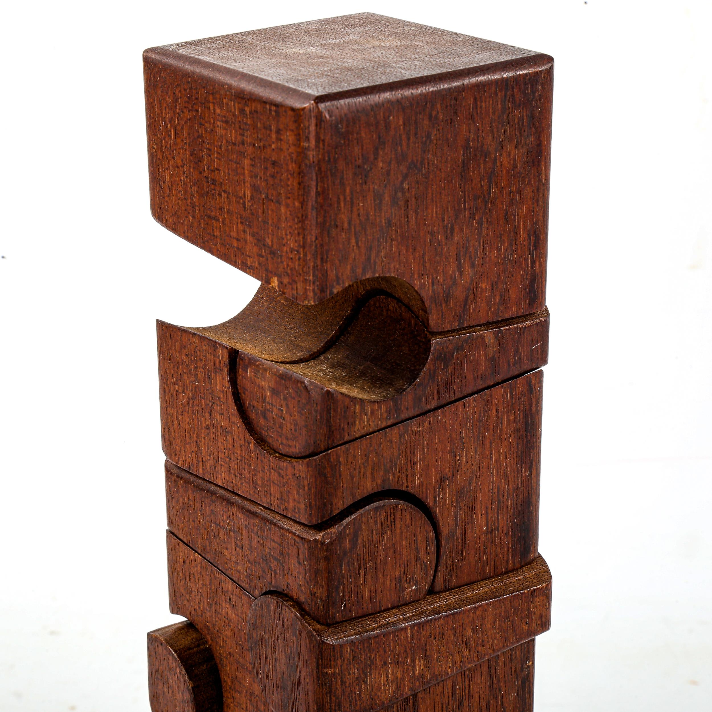 BRIAN WILLSHER, wood peg puzzle sculpture, height 33CM Good condition, pegs are loose in sculpture. - Image 2 of 4