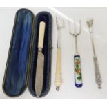 Edwardian silver and ivory handled knife, Birmingham 1903, cased; also an ivory handled Stilton