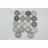 Eighteen Victorian crowns, all 1889 (F-VF), weight approx. 500g