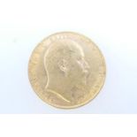 Edward VII sovereign, 1910 (EF), weight approx. 7.9g