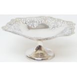 George V silver pedestal nut bowl, by Edward Viners, Sheffield 1933, pierced hexagonal form, the