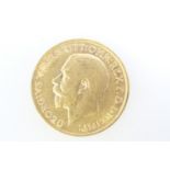 George V sovereign, 1912 (EF), weight approx. 7.9g