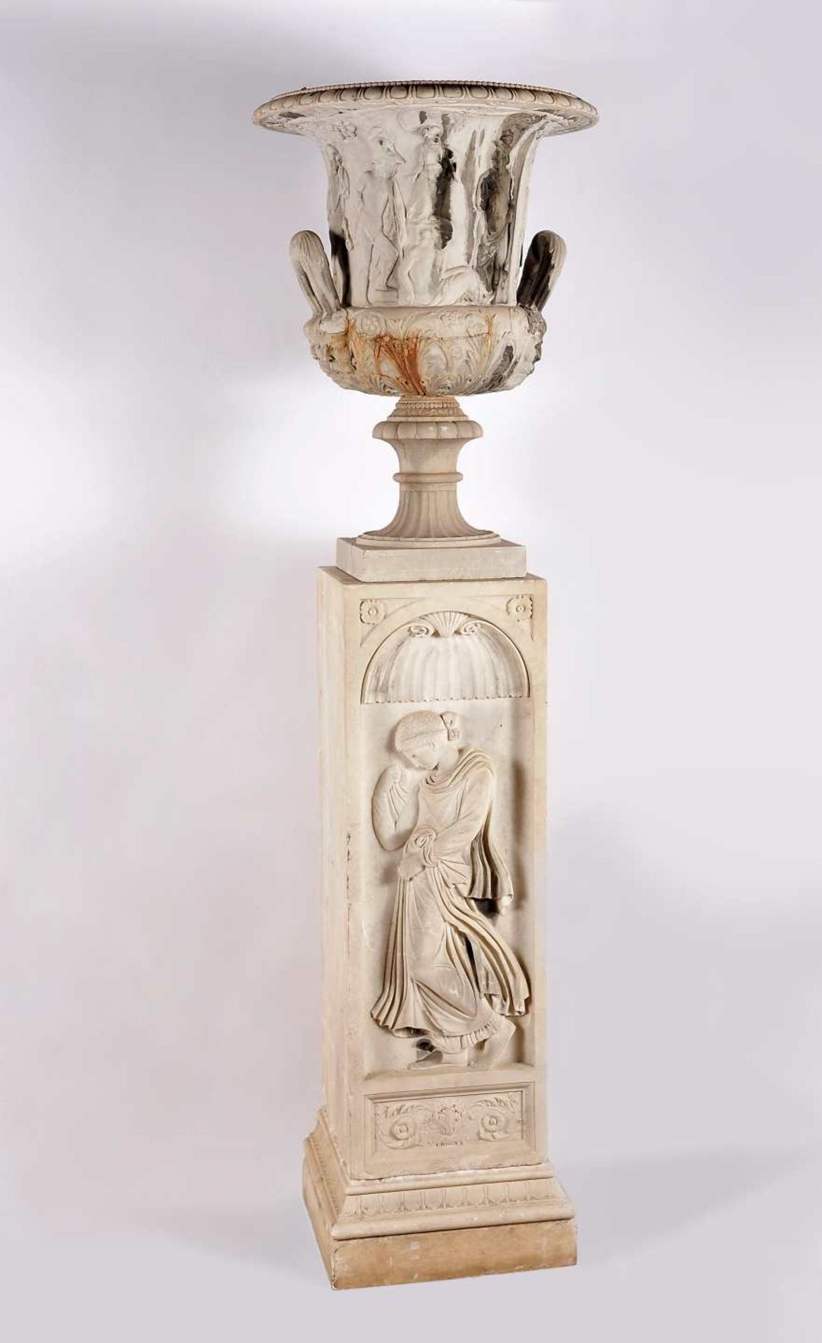 A pair of "Grand Tour" vases, Medici model, on columns - Image 12 of 12