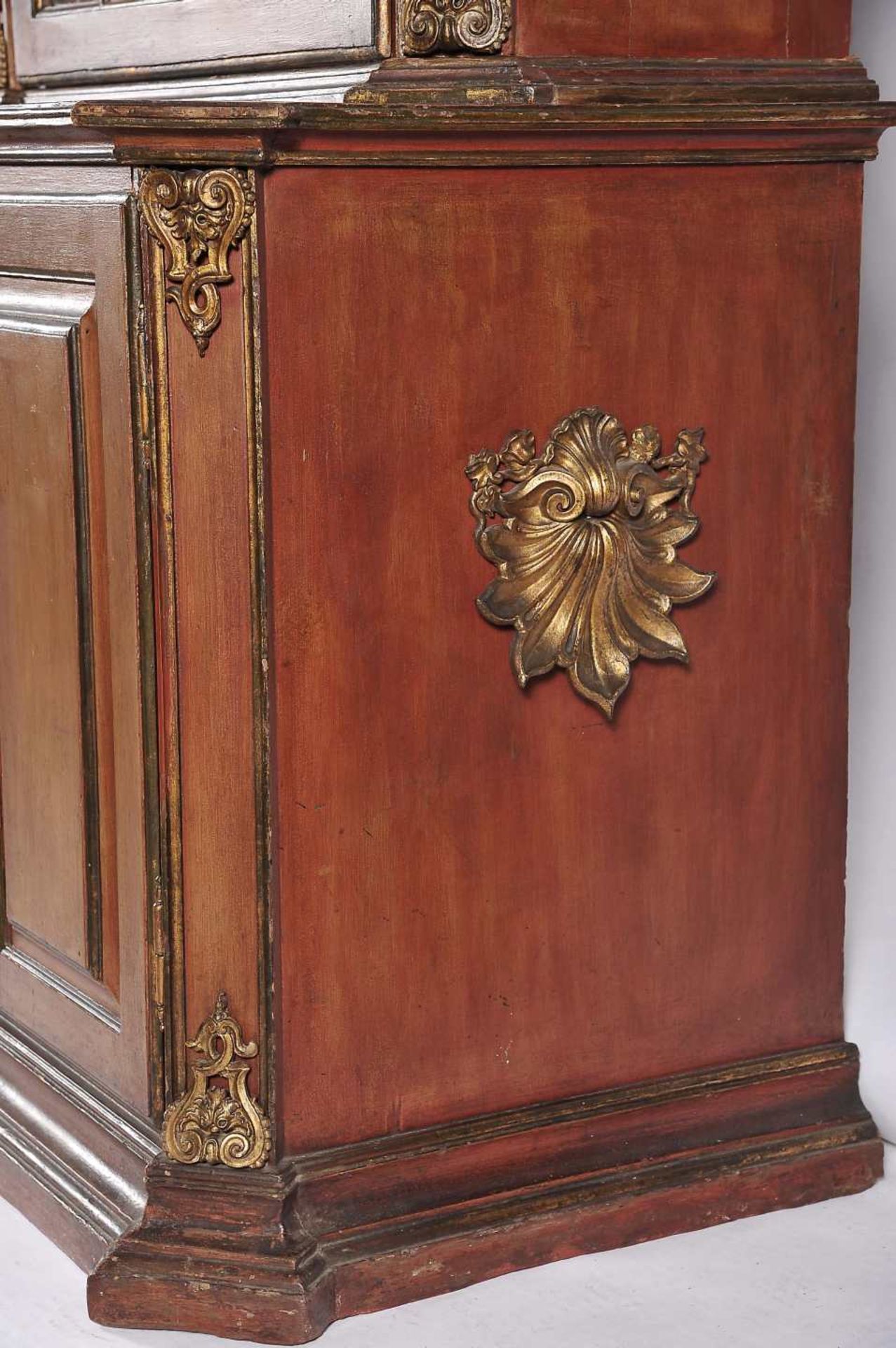 A bookcase cabinet - Image 8 of 8