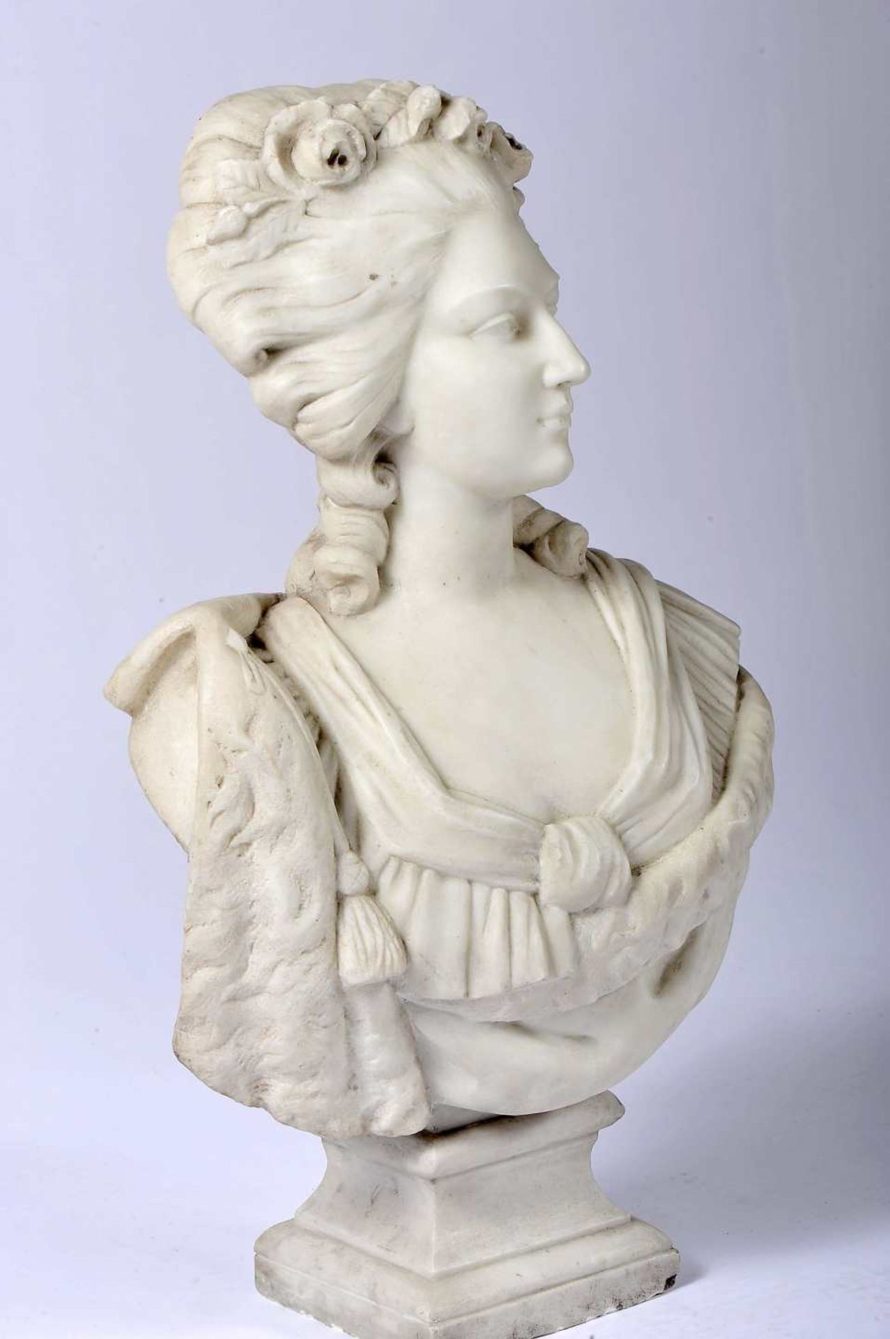 Bust of Marie Antoinette (1755-1793) - Image 3 of 3