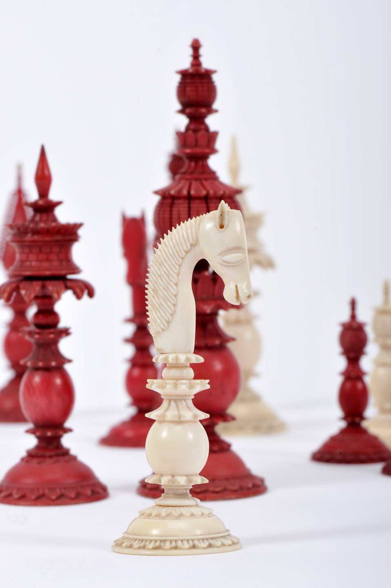 Chess pieces - Image 4 of 5