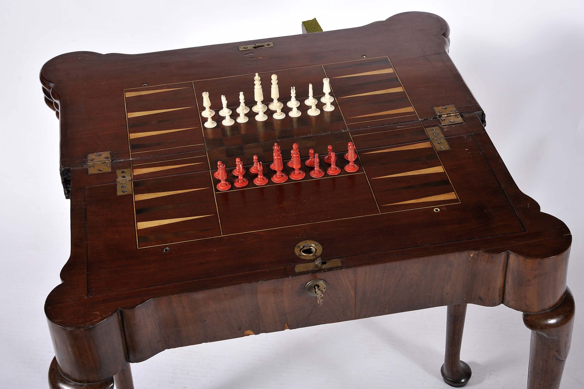 A five-legged game and tea table with different tops - tea, cards, chess and backgammon - Image 7 of 12