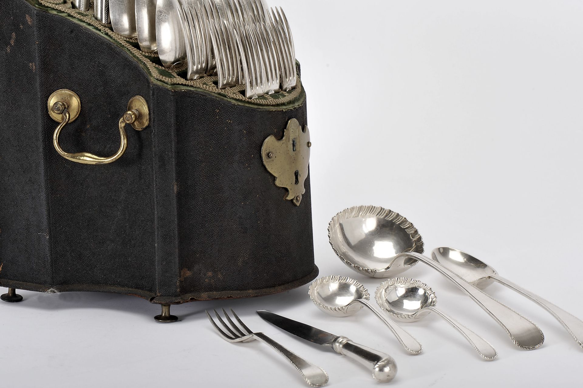 A twelve-person cutlery set with case (Barretina) - Image 4 of 4