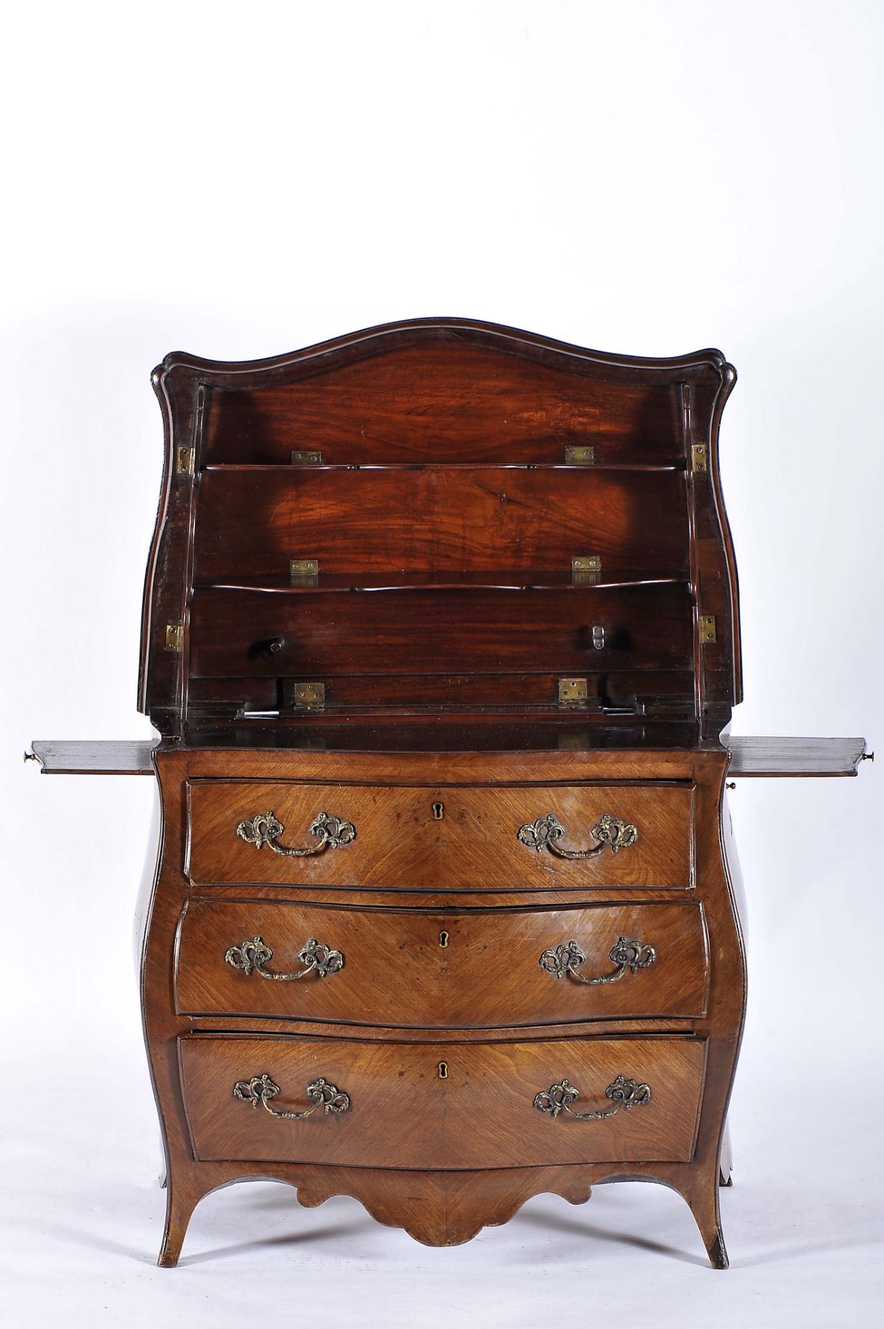 Chest of drawers with opening top with shelves