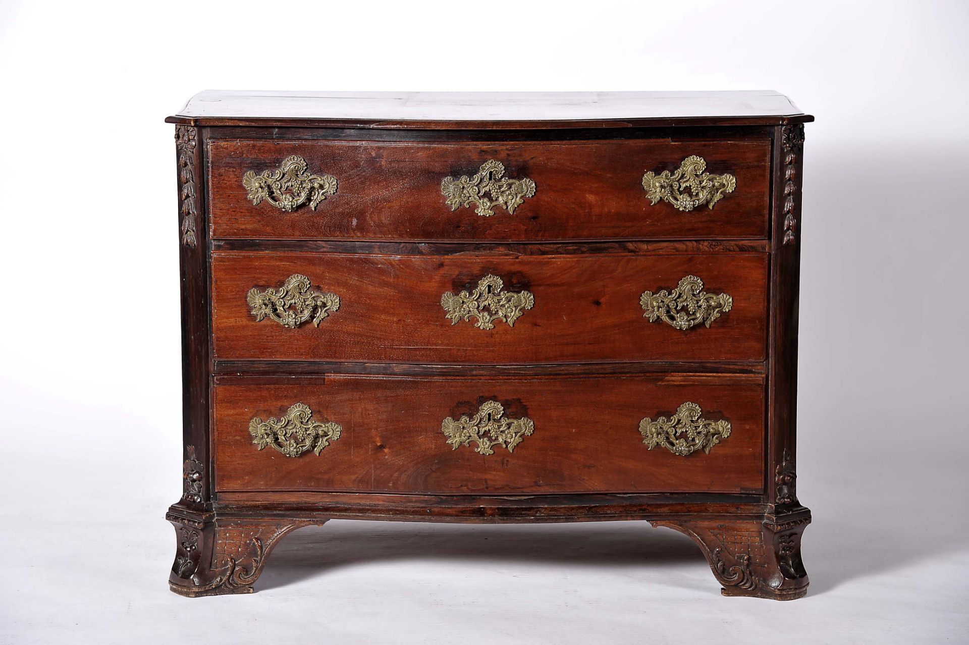 A chest of drawers - Image 2 of 2