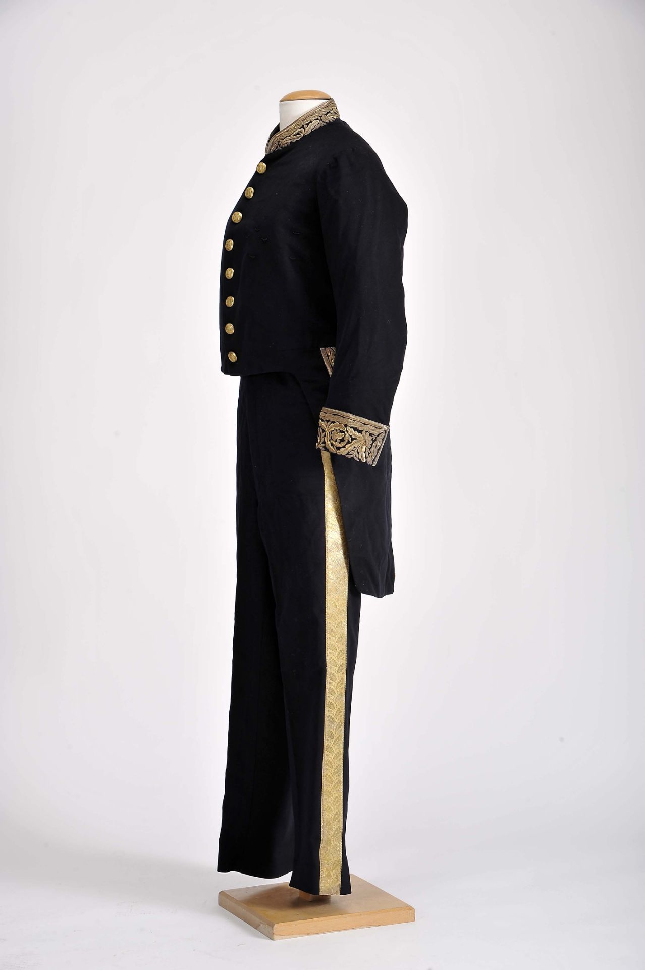 A civil dignitary uniform, circa 1870-1910 - Image 7 of 10