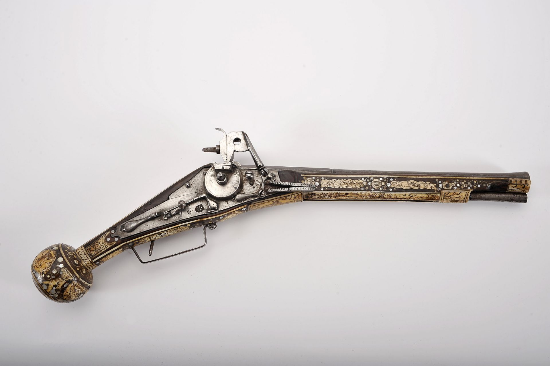 A Wheellock pistol, pistol (c. 1590)