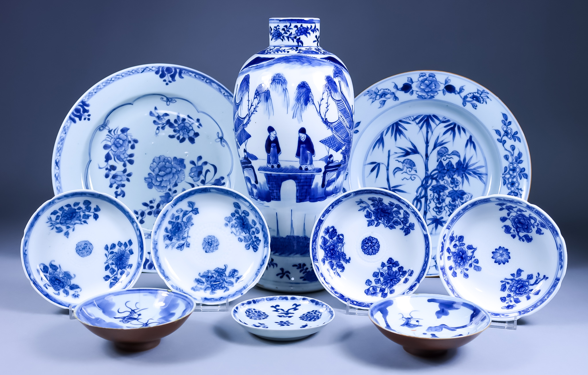 A Collection of Chinese Blue and White Porcelain, 18th/19th Century, including - plate with squirrel