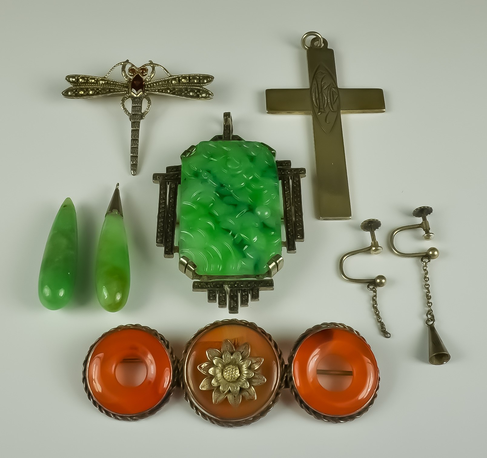 A Mixed Lot of Silver Gem Set Jewellery, comprising - a carved jade pendant at will, 36mm x 80mm,