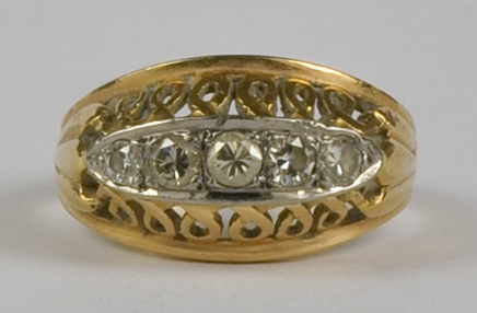 A Five Stone Diamond Ring, Modern, 18ct gold, set with five brilliant cut white diamonds,