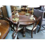 A SET OF FOUR MAHOGANY VICTORIAN STYLE DINING CHAIRS WITH BALLOON VARIANT BACKS AND THE MAHOGANY